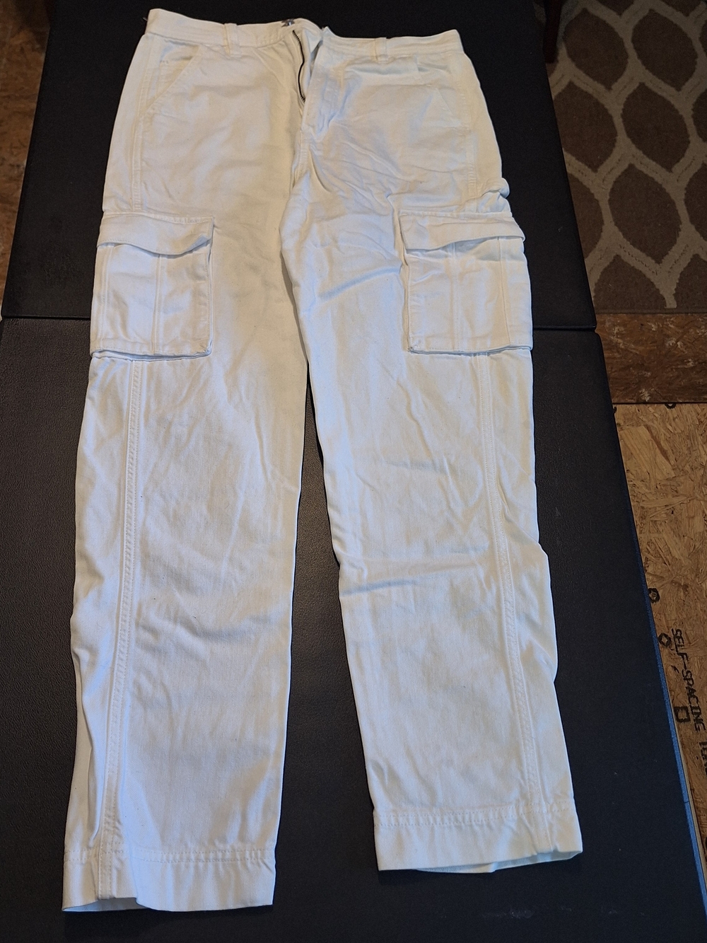 American Eagle Outfitters High-Rise White Cargo Jeans